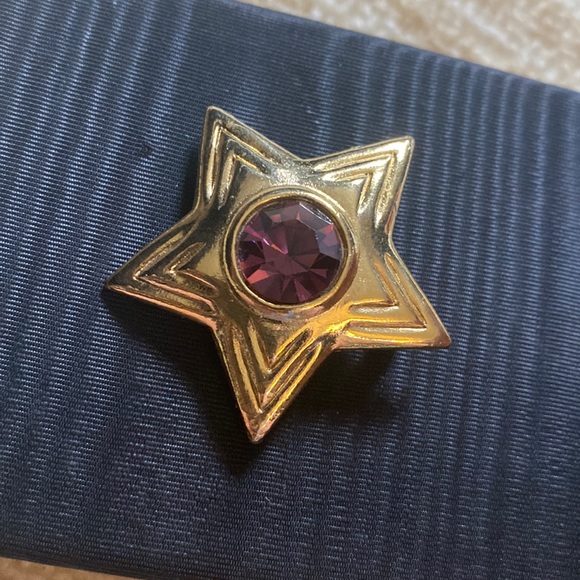 Vintage Gold Purple Star Brooch - Picture 1 of 3
